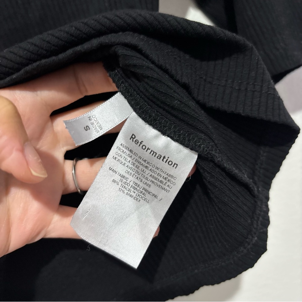 Reformation Ribbed Black Shirt Size Small - Picture 3 of 4